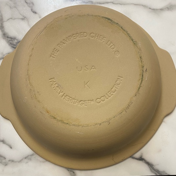 Pampered Chef Baking Bowl - Picture 2 of 4